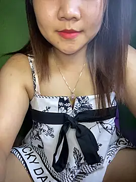 Sunset-yll online show from April 2026 01:45:01 AM