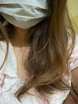 Snapshot of Sunset-yll chatting on November 2025 03:27:02 AM Sunset-yll online show from November 2025 03:27:02 AM