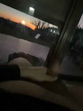 Snapshot of Locotre22 chatting on December 2025 05:12:02 AM Locotre22 online show from December 2025 05:12:02 AM