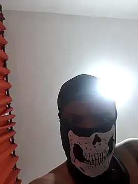 Claudioxavier2 online show from May 2026 05:29:02 AM