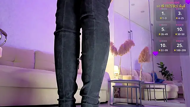   Fox   online show from November 2025 05:05:01 PM