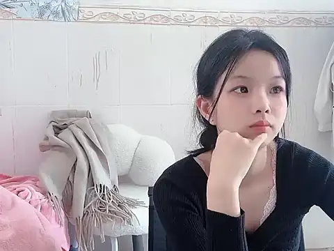 Snapshot of bunny-- chatting on November 2025 05:08:01 AM bunny-- online show from November 2025 05:08:01 AM