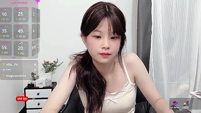 Snapshot of bunny-- chatting on June 2026 02:33:01 PM bunny-- online show from June 2026 02:33:01 PM