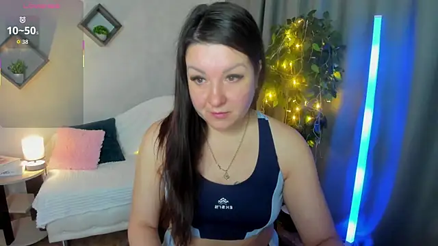 still  her online show from December 2025 01:28:01 AM