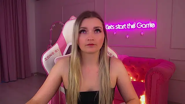 AnnyRaii online show from December 2025 06:39:03 AM