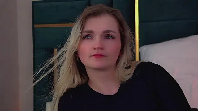 AnnyRaii online show from February 2026 06:32:02 PM