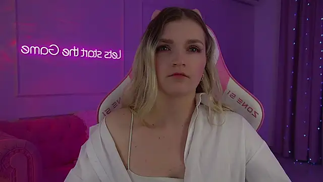 AnnyRaii online show from March 2026 06:25:02 AM