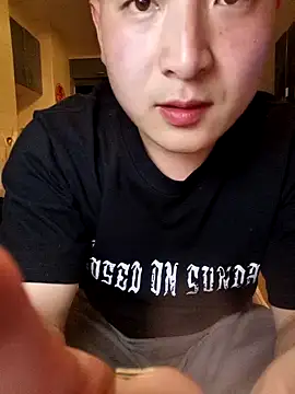 xiaowei2563 online show from April 2026 01:13:02 PM