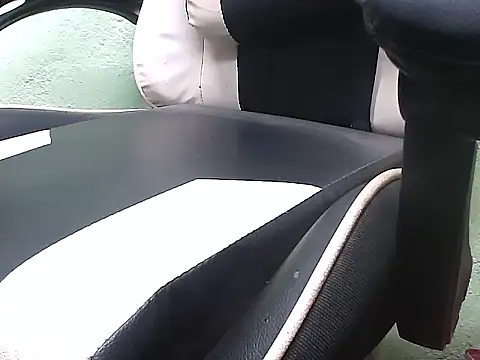 localboybbsr online show from April 2026 04:33:02 PM