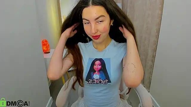 LiraRevery online show from December 2025 12:21:02 AM