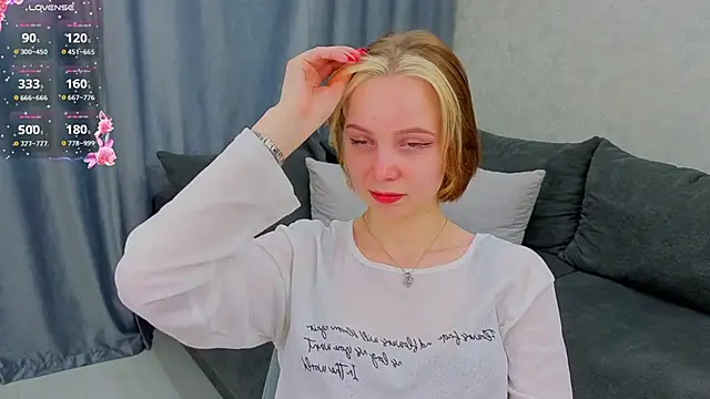 UmbraVelour online show from February 2026 01:05:02 PM