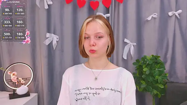 UmbraVelour online show from February 2026 01:21:02 PM