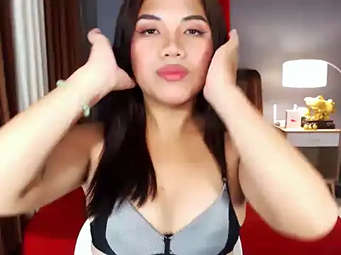 LadyMatriarch online show from April 2026 04:07:02 AM