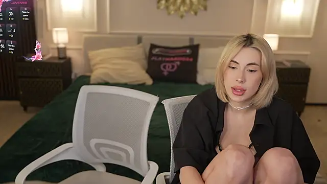 Kara cat online show from February 2026 03:14:01 PM