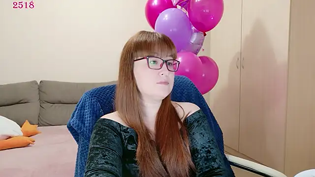 Foxy-lady online show from June 2026 10:20:02 PM