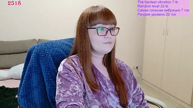 Foxy-lady online show from May 2026 07:01:01 PM