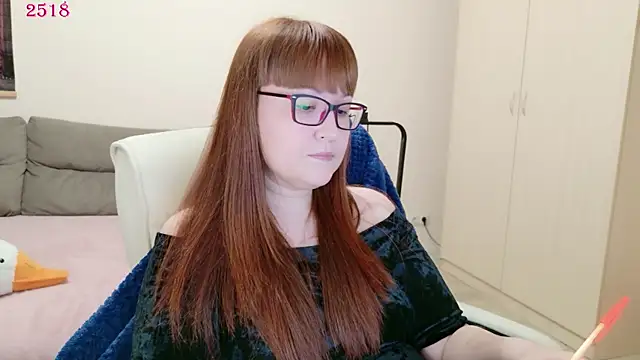 Foxy-lady online show from April 2026 05:30:01 PM