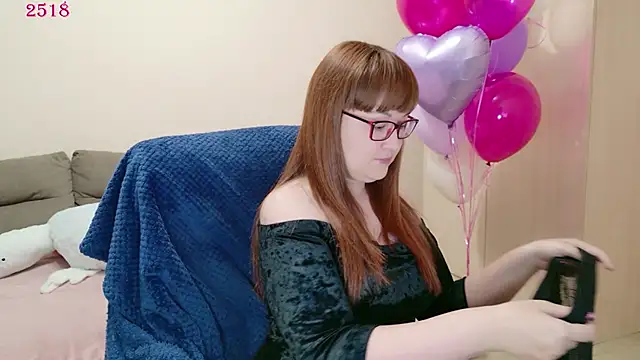 Foxy-lady online show from May 2026 02:23:01 PM