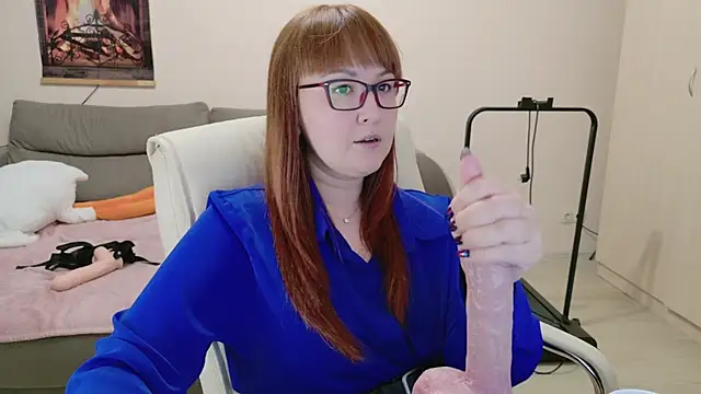 Snapshot of Foxy-lady chatting on October 2025 08:44:01 PM Foxy-lady online show from October 2025 08:44:01 PM