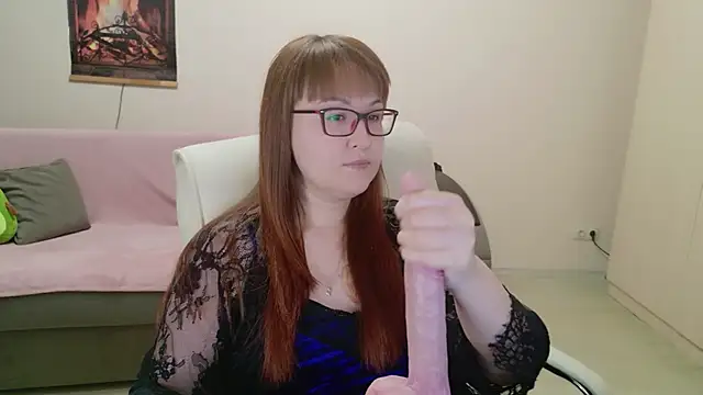 Snapshot of Foxy-lady chatting on November 2025 04:18:02 PM Foxy-lady online show from November 2025 04:18:02 PM