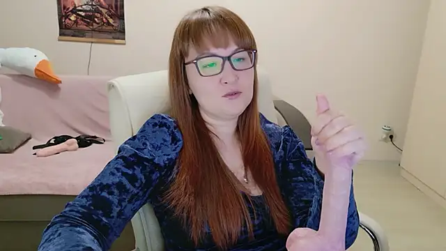 Snapshot of Foxy-lady chatting on November 2025 07:36:01 PM Foxy-lady online show from November 2025 07:36:01 PM