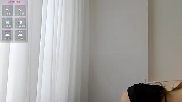 NicoletteBean online show from May 2026 06:22:01 AM