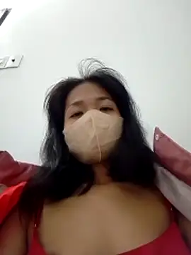 PamPii2x online show from December 2025 04:45:01 PM