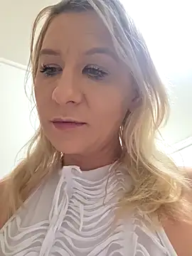 KaylinJan online show from December 2025 05:10:02 AM