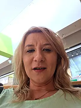 KaylinJan online show from June 2026 01:38:02 PM