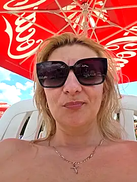 KaylinJan online show from June 2026 04:46:01 PM