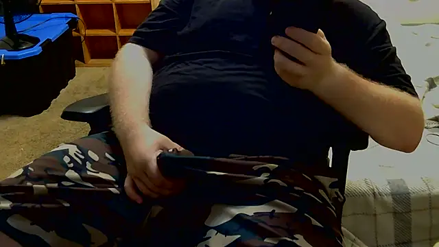 DADDYSOTHICK online show from August 2026 09:36:02 AM