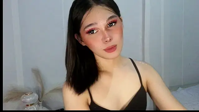 Snapshot of sluttyLeila chatting on May 2026 12:59:01 PM sluttyLeila online show from May 2026 12:59:01 PM