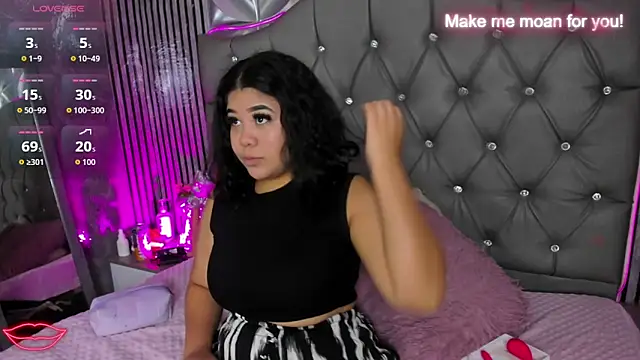 Amanda Mooree online show from May 2026 03:48:02 AM