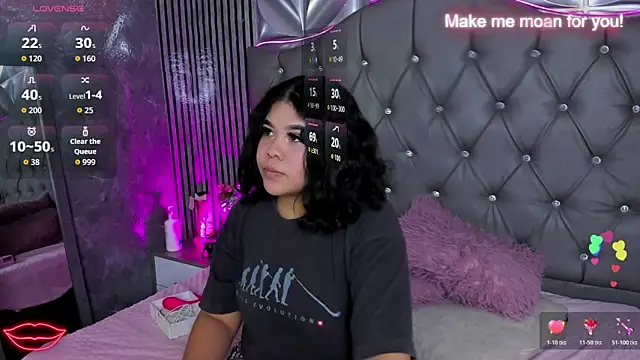 Amanda Mooree online show from May 2026 03:39:02 AM