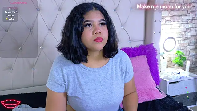 Amanda Mooree online show from April 2026 04:04:01 AM