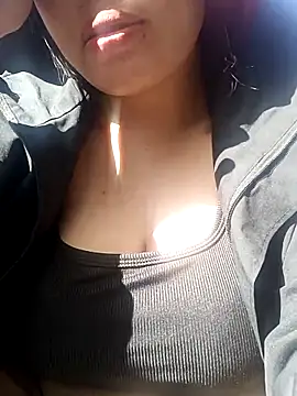 Pampirara online show from November 2025 03:39:02 AM