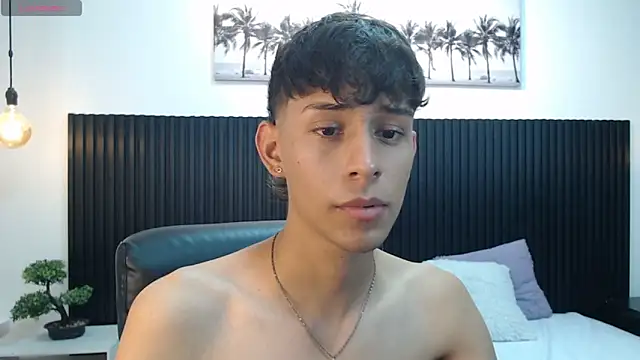 Snapshot of DraxBlade09 chatting on November 2025 08:31:02 PM DraxBlade09 online show from November 2025 08:31:02 PM