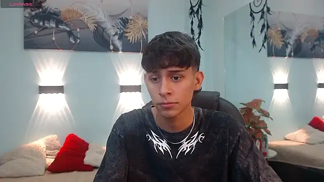 DraxBlade09 online show from February 2026 01:05:02 PM