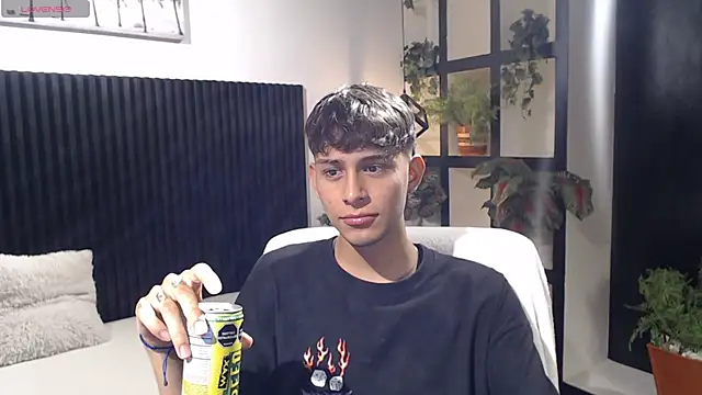 DraxBlade09 online show from March 2026 08:36:01 PM