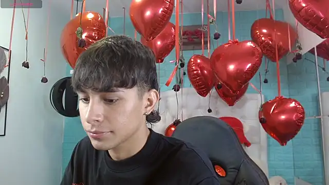 DraxBlade09 online show from February 2026 08:18:01 PM