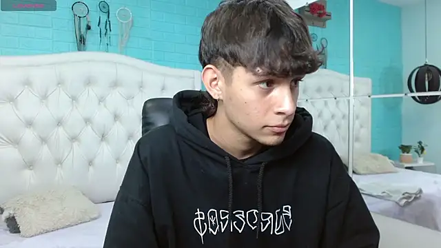 DraxBlade09 online show from April 2026 09:22:01 PM