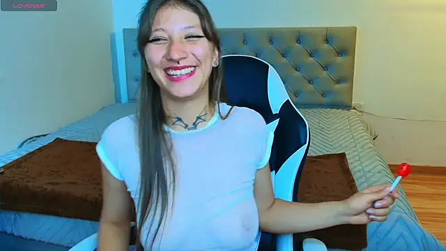 Lenna  black online show from December 2025 09:53:01 PM