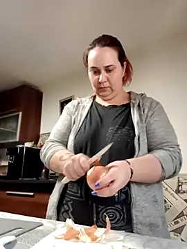 EmilyJenner online show from March 2026 01:37:01 PM