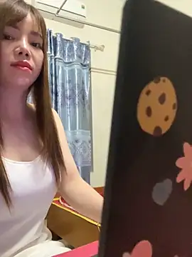 Snapshot of Miumiu95x chatting on December 2025 03:11:01 PM Miumiu95x online show from December 2025 03:11:01 PM