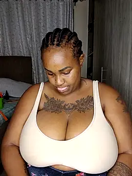 Snapshot of Chubbycharmdoll chatting on November 2025 04:10:01 PM Chubbycharmdoll online show from November 2025 04:10:01 PM