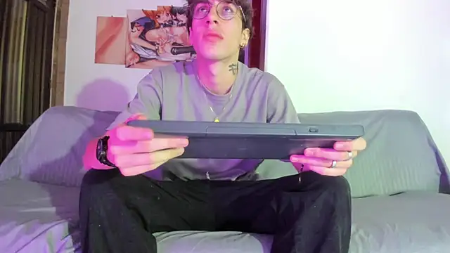 Snapshot of Dio__morningstar chatting on April 2026 12:56:02 PM Dio morningstar online show from April 2026 12:56:02 PM