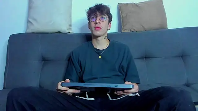 Dio  morningstar online show from December 2025 12:30:03 PM