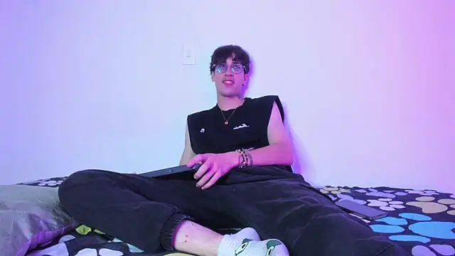 Snapshot of Dio__morningstar chatting on February 2026 08:08:01 PM Dio morningstar online show from February 2026 08:08:01 PM