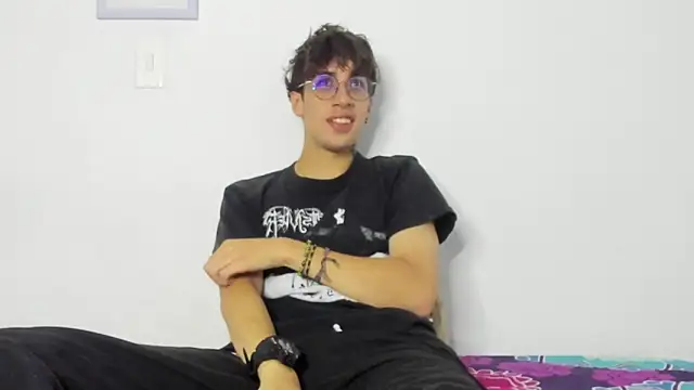 Snapshot of Dio__morningstar chatting on February 2026 11:05:02 PM Dio morningstar online show from February 2026 11:05:02 PM