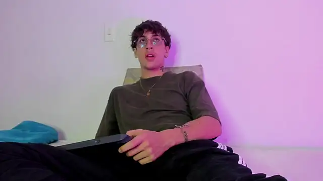 Snapshot of Dio__morningstar chatting on February 2026 08:29:02 PM Dio morningstar online show from February 2026 08:29:02 PM